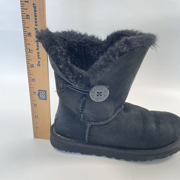 Ugg Australia Bailey Button 5803 Black Suede Sheepskin Boots Women’s Size 7 - Picture 12 of 12